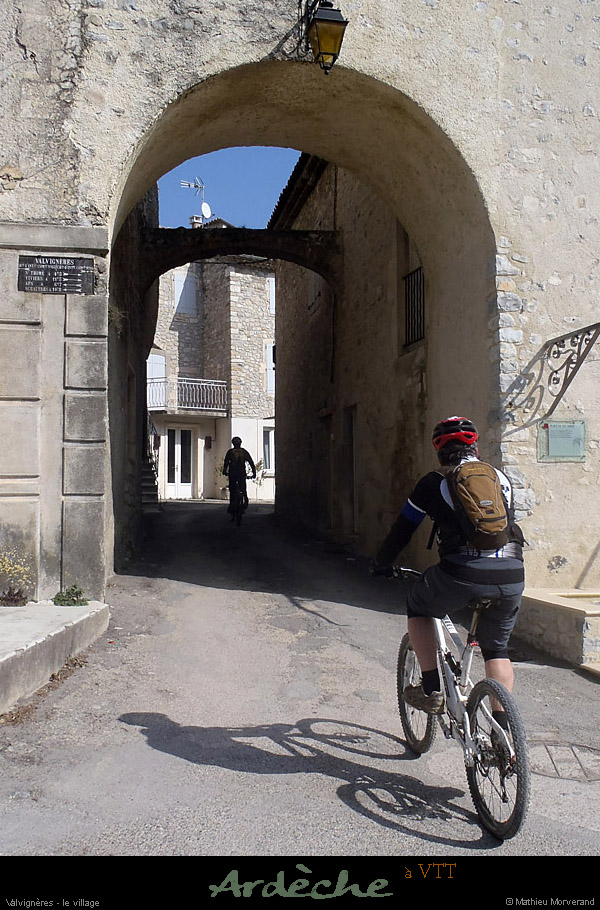 20130303_vtt_valvigneres_village