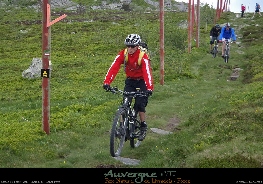 20130620_vtt_pierresurhaute_job_chemindurocherpave3