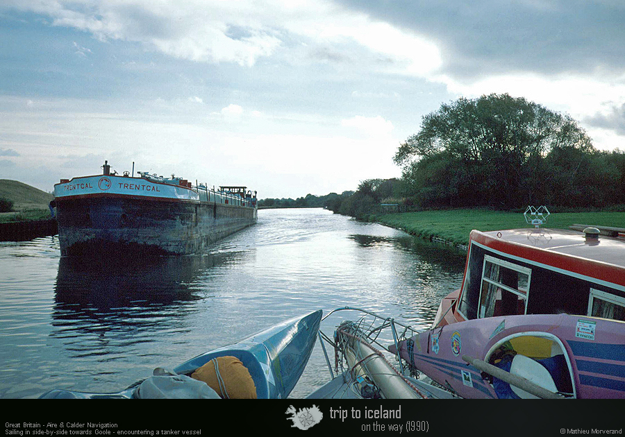 19901016_airecaldercanal_croisementpeniche