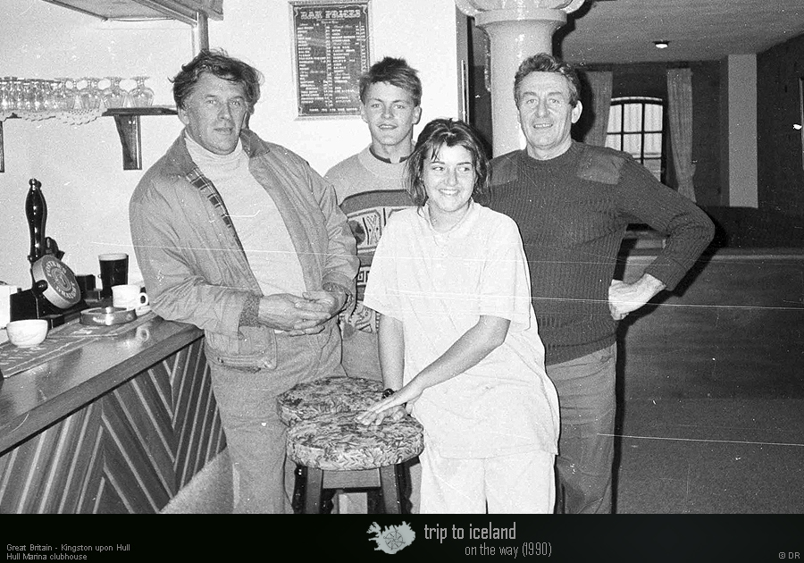 19901112_hullmarinaclub_duo&friends1