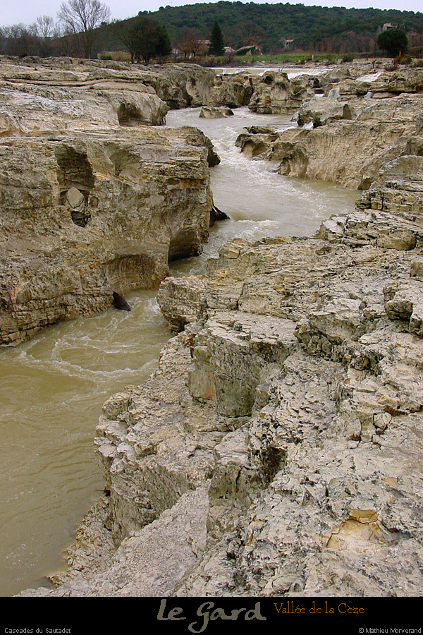 20031228_cascadedesautadetparlaval_02