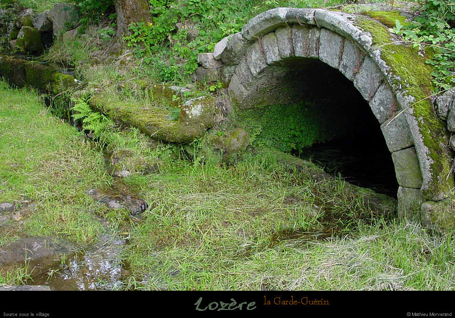 20010717_lagardeguerin_fontaine