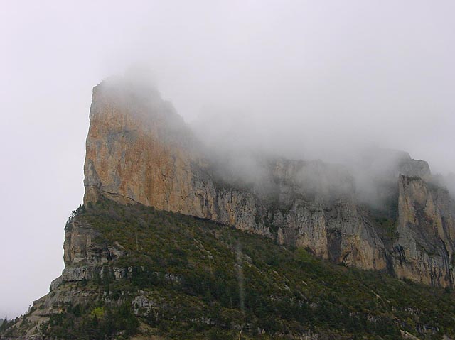 20020503_rocherdecombeauparlesw