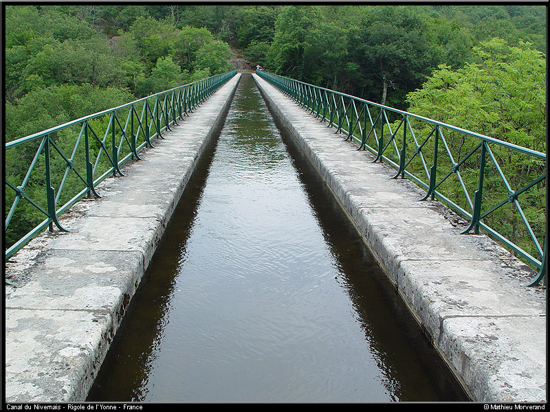 canal_nivernais_rigoleyonne_03